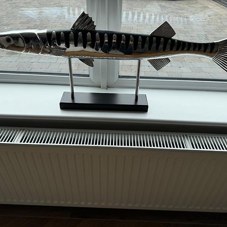 Beach House Apartment On Ground Floor With Sea View - Pet Friendly Cleveleys Eksteriør bilde